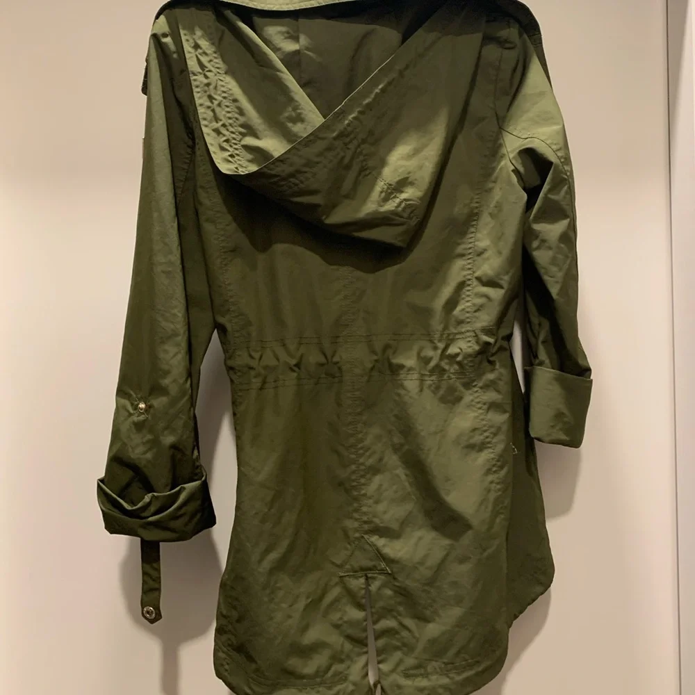 Guess Jacket - Picture 2 of 3